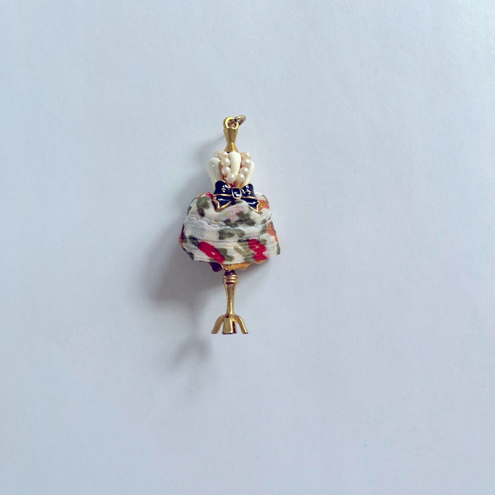 Betsey Johnson Bust form Pendant Charm (no chain)